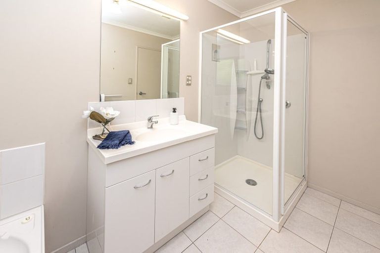 Photo of property in 64 Parkdale Drive, Aramoho, Whanganui, 4500