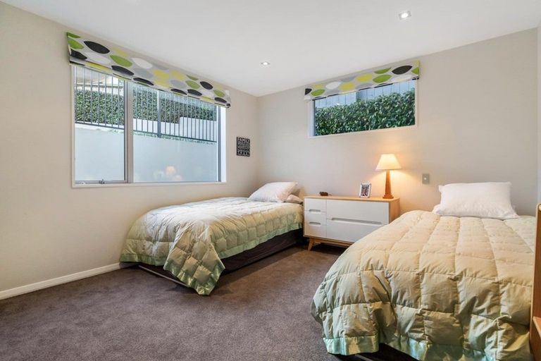 Photo of property in 37a Bay View Road, Kelvin Heights, Queenstown, 9300