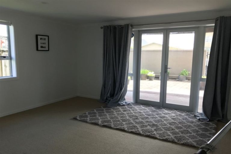 Photo of property in 44 Motiti Road, Papamoa Beach, Papamoa, 3118