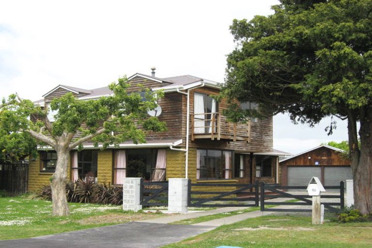 Photo of property in 15 Adderley Terrace, Kaiapoi, 7630