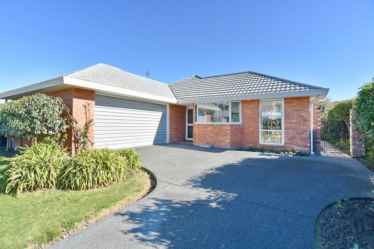 Photo of property in 17 Wanaka Place, Mairehau, Christchurch, 8052