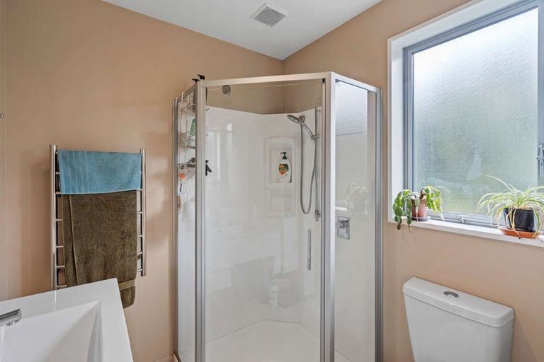 Photo of property in 87a Saint Johns Street, Woolston, Christchurch, 8062