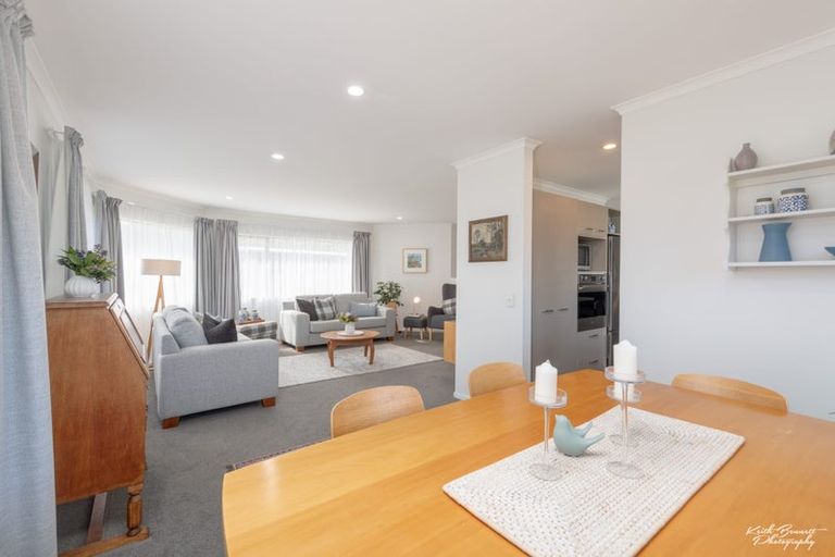 Photo of property in 19 Kelso Grove, Kelson, Lower Hutt, 5010