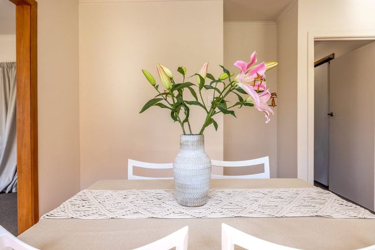 Photo of property in 116 Queens Drive, Oneroa, Waiheke Island, 1081