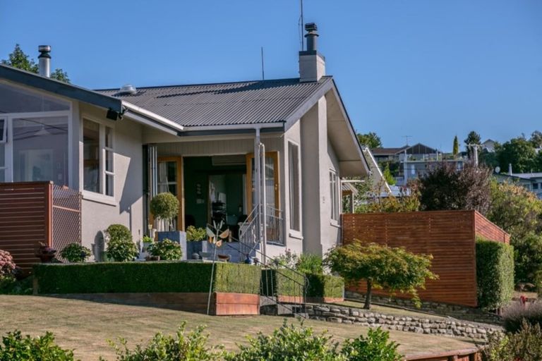 Photo of property in 1 Puriri Crescent, Lansdowne, Masterton, 5810