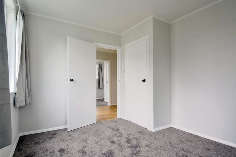 Photo of property in 72b Swaffield Road, Papatoetoe, Auckland, 2025