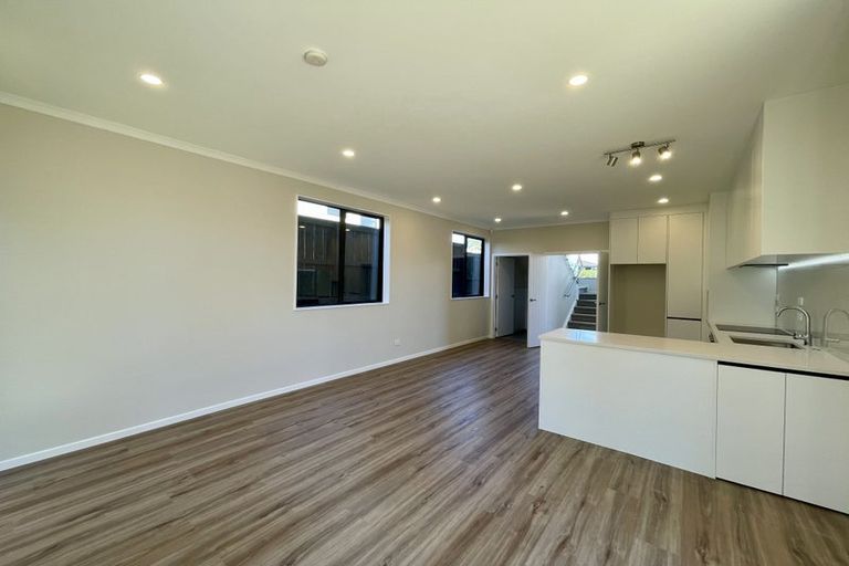 Photo of property in 42b Bond Crescent, Forrest Hill, Auckland, 0620