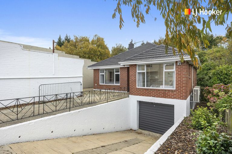 Photo of property in 189 Main South Road, Green Island, Dunedin, 9018