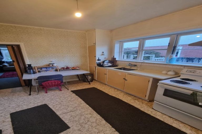 Photo of property in 15 Freyberg Street, Waterloo, Lower Hutt, 5011