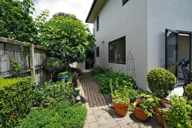 Photo of property in 32a Strowan Avenue, Fairfield, Hamilton, 3214