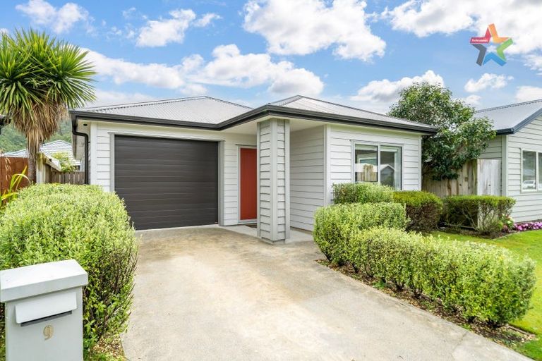 Photo of property in 9 Te Toru Street, Taita, Lower Hutt, 5011