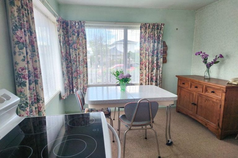 Photo of property in 6 Ariel Place, Aranui, Christchurch, 8061