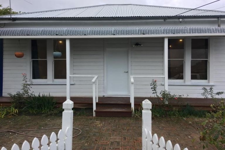 Photo of property in 24 Suffolk Street, Phillipstown, Christchurch, 8011