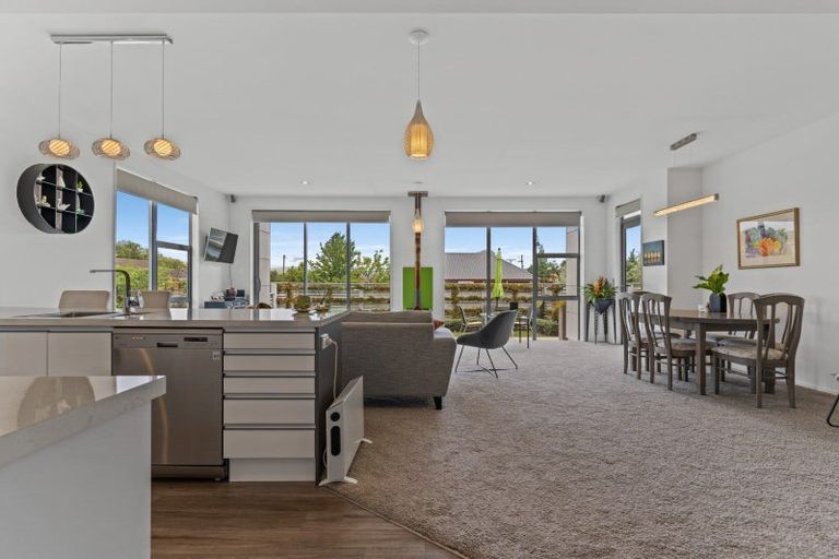 Photo of property in 1 Heathfield Drive, Mosgiel, 9024