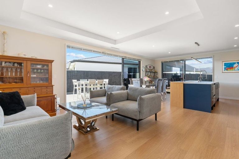 Photo of property in 11 Eastman Drive, Halswell, Christchurch, 8025