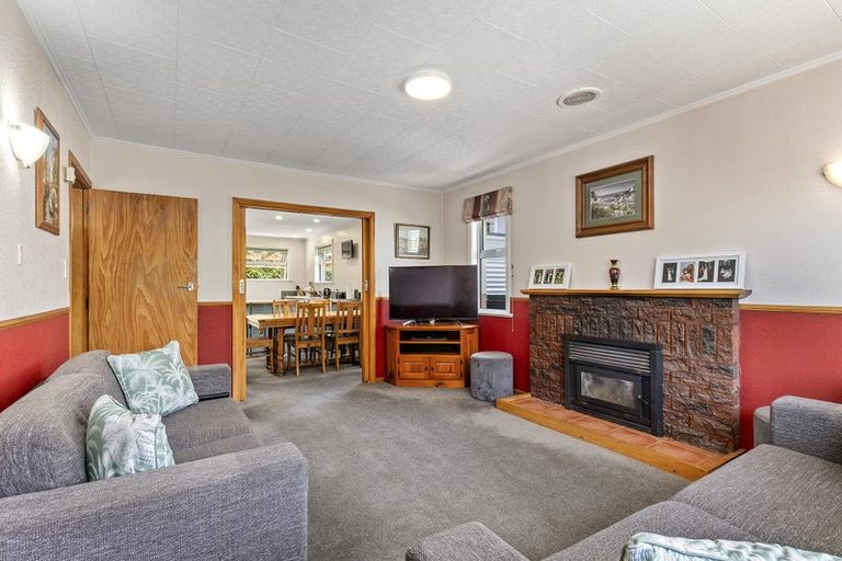 Photo of property in 12 Wilfred Street, Tawa, Wellington, 5028