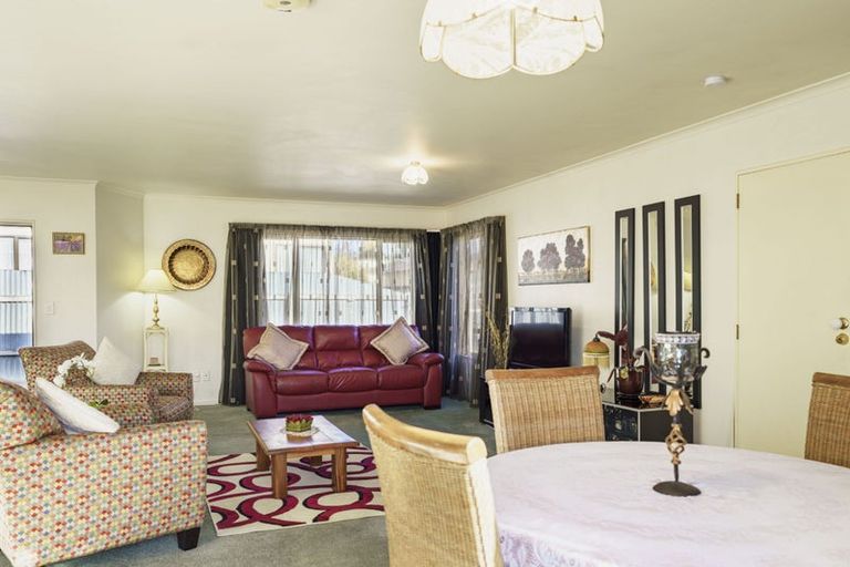 Photo of property in 2/50 Nuffield Avenue, Marewa, Napier, 4110