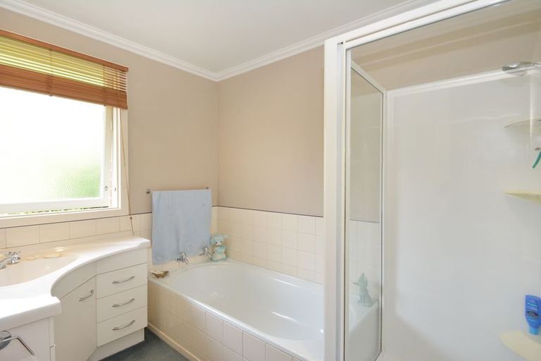 Photo of property in 171 Easther Crescent, Kew, Dunedin, 9012