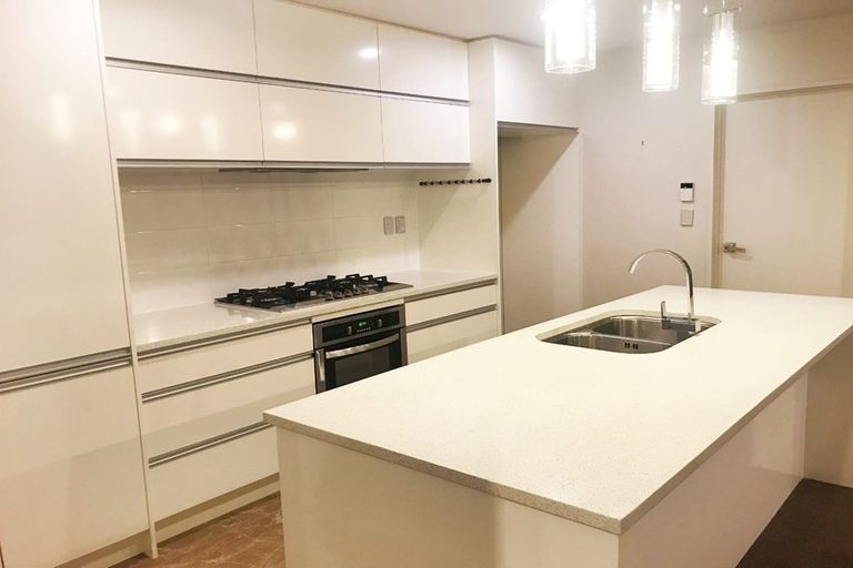 Photo of property in 386 Ormiston Road, Flat Bush, Auckland, 2019