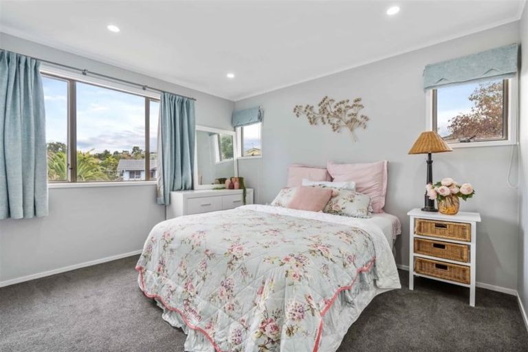 Photo of property in 108 Weatherly Road, Torbay, Auckland, 0630