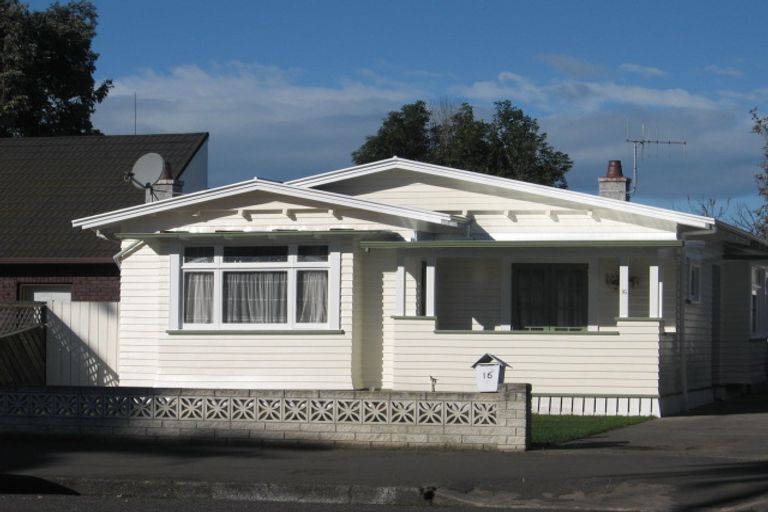 Photo of property in 16 Kennedy Road, Napier South, Napier, 4110
