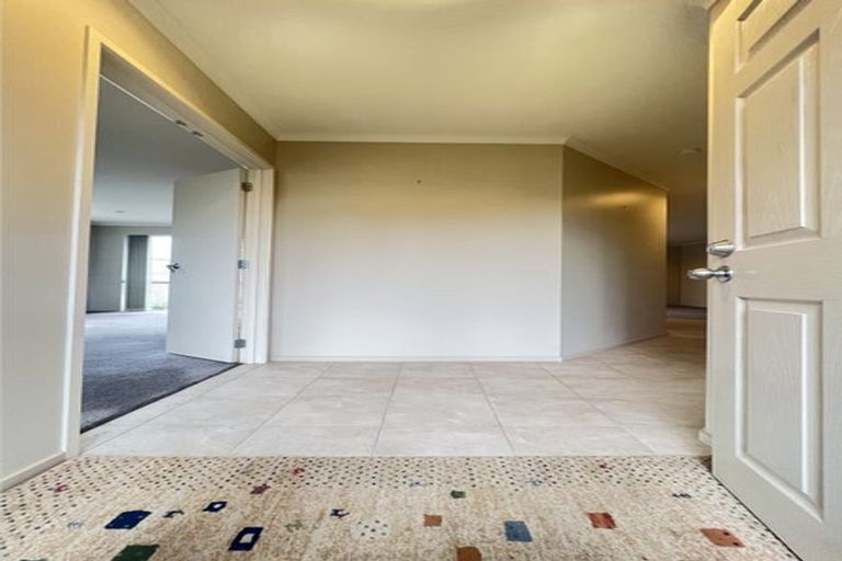 Photo of property in 4 Durbin Court, Greenhithe, Auckland, 0632