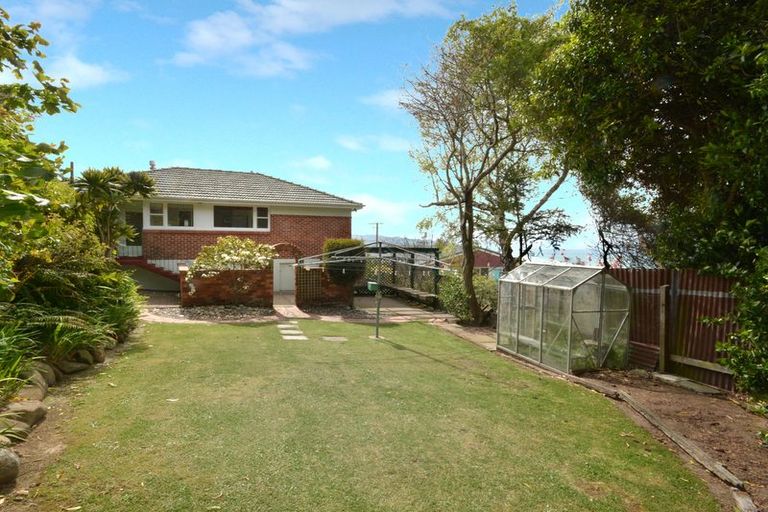 Photo of property in 171 Easther Crescent, Kew, Dunedin, 9012