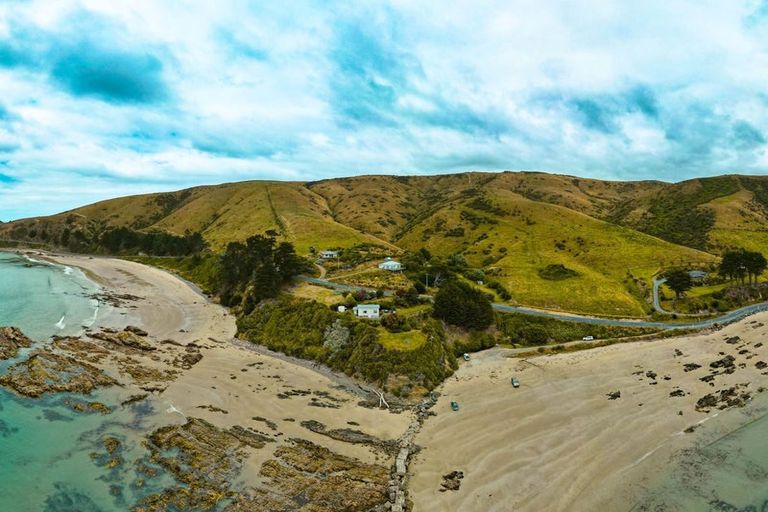 Photo of property in 523 The Nuggets Road, Ahuriri Flat, Kaka Point, 9271