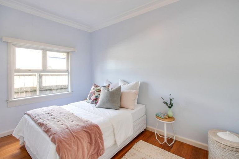 Photo of property in 28 Tom Parker Avenue, Marewa, Napier, 4110