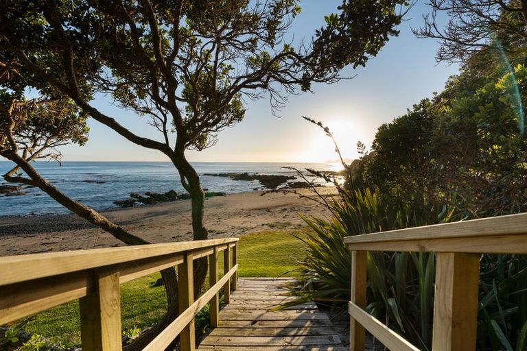 Photo of property in 350 Mcauslin Road, Whananaki, Hikurangi, 0181