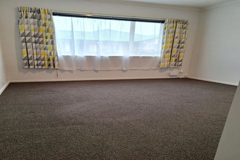Photo of property in Miramar Villas, 12/6 Brussels Street, Miramar, Wellington, 6022