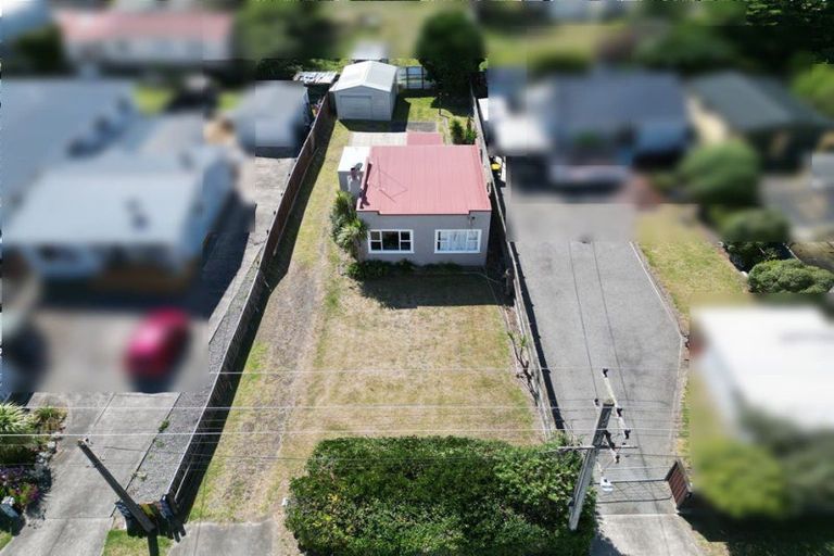 Photo of property in 165 Seabury Avenue, Foxton Beach, Foxton, 4815