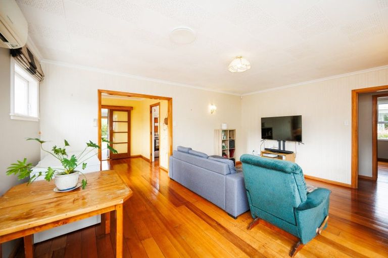 Photo of property in 28 Henare Street, West End, Palmerston North, 4412