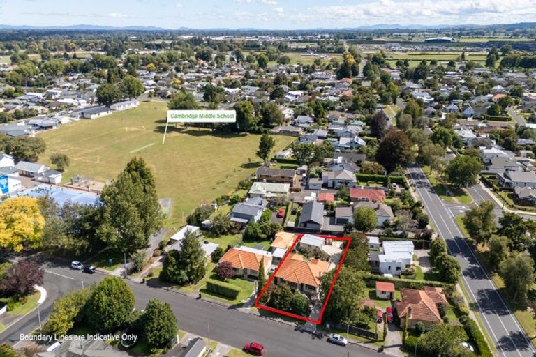 Photo of property in 68 Clare Street, Cambridge, 3434