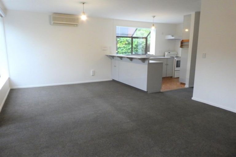 Photo of property in 2/27 Darvel Street, Riccarton, Christchurch, 8011