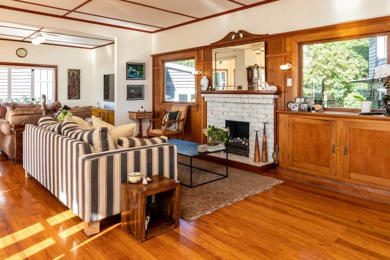 Photo of property in 33 Tainui Street, Raumati Beach, Paraparaumu, 5032