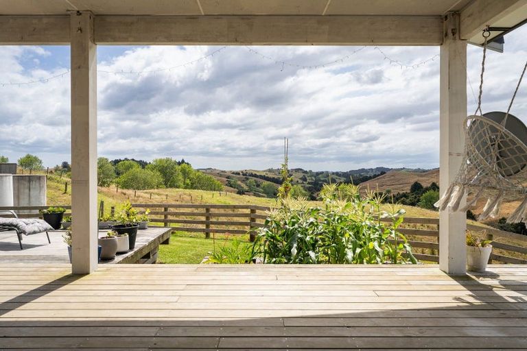 Photo of property in 331 Franklin Road, Paparoa, 0571