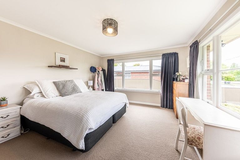 Photo of property in 21 Greenwood Close, Mairehau, Christchurch, 8013