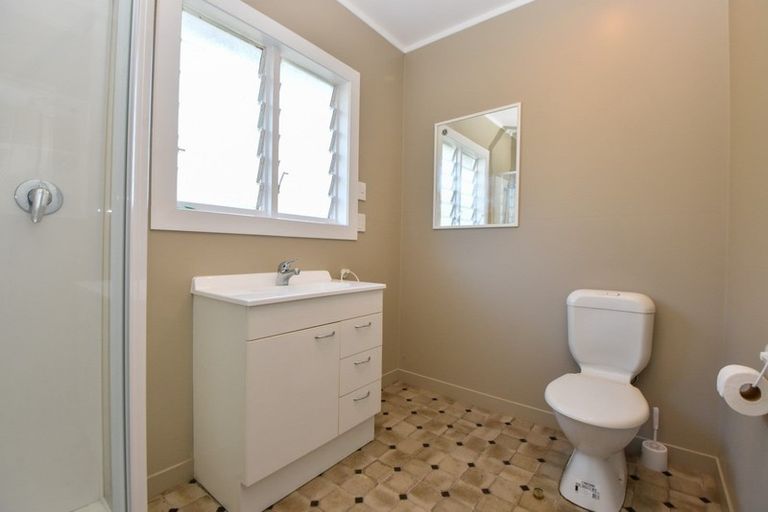 Photo of property in 60 Kuratawhiti Street, Greytown, 5712