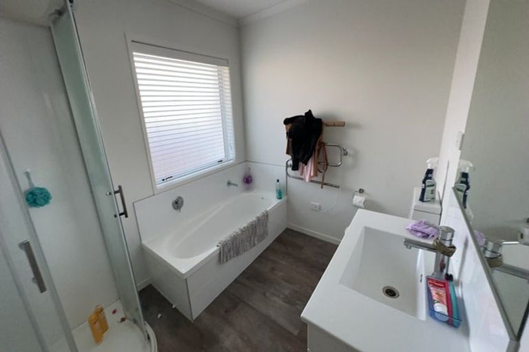 Photo of property in 44 Awataha Crescent, Pyes Pa, Tauranga, 3110