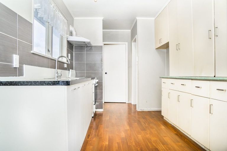 Photo of property in 12 Kohinoor Avenue, Mangere, Auckland, 2022