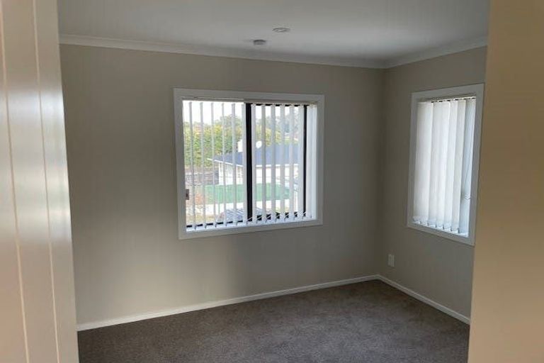Photo of property in 3 Edwards Avenue, Henderson, Auckland, 0610
