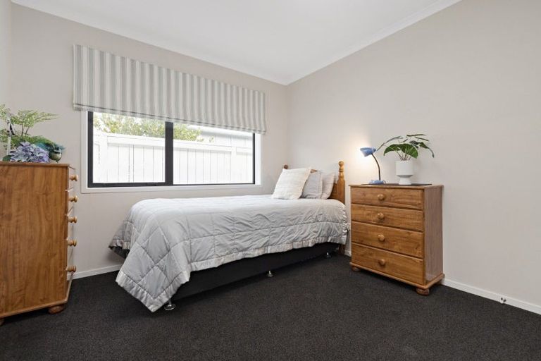 Photo of property in 20 Montia Close, Papamoa Beach, Papamoa, 3118