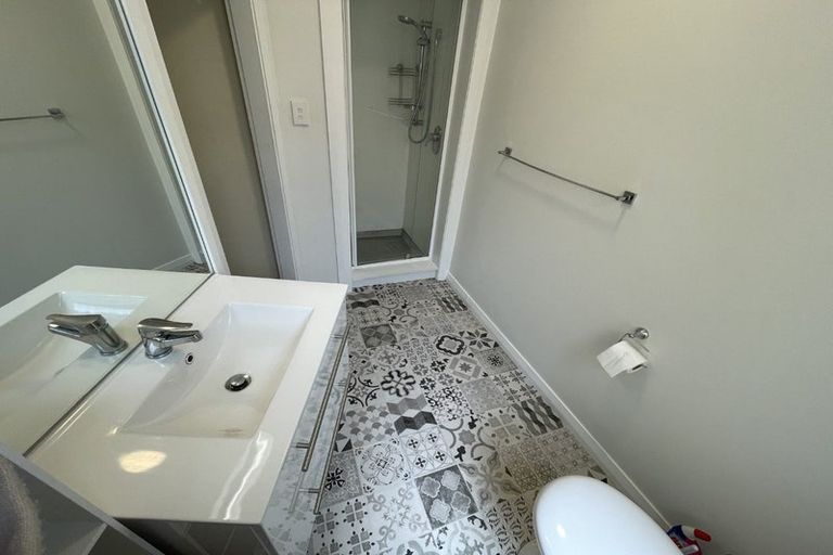 Photo of property in 1/18 Clifton Terrace, Kelburn, Wellington, 6012