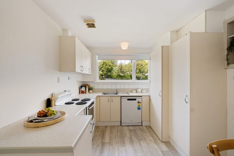 Photo of property in 8 Aorangi Road, Papanui, Christchurch, 8053