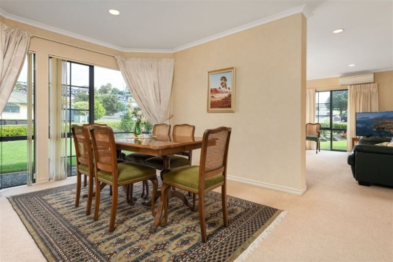 Photo of property in 1 Amberley Crescent, Bethlehem, Tauranga, 3110