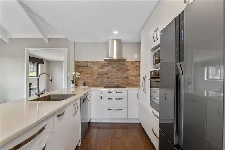 Photo of property in 46 Cumberland Crescent, Welcome Bay, Tauranga, 3112