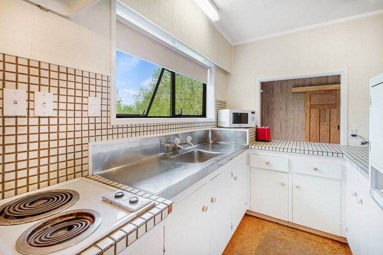 Photo of property in 96 Pomona Road, Kumeu, 0891