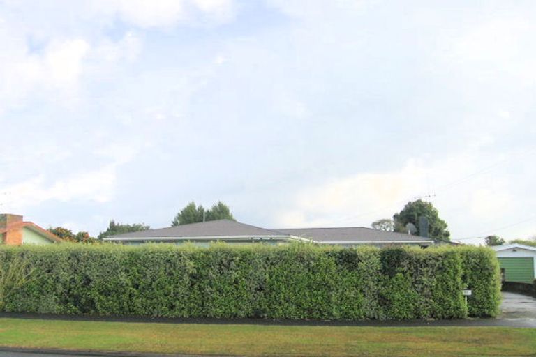 Photo of property in 92 Mount View Road, Melville, Hamilton, 3206