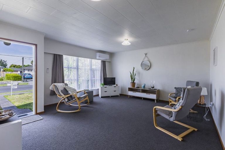 Photo of property in 10 Trevelyan Street, Onekawa, Napier, 4110